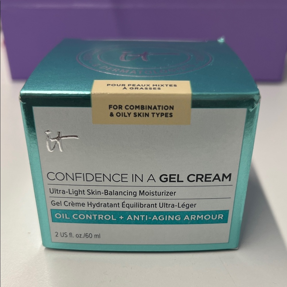 IT Cosmetics Confidence in a Gel Cream